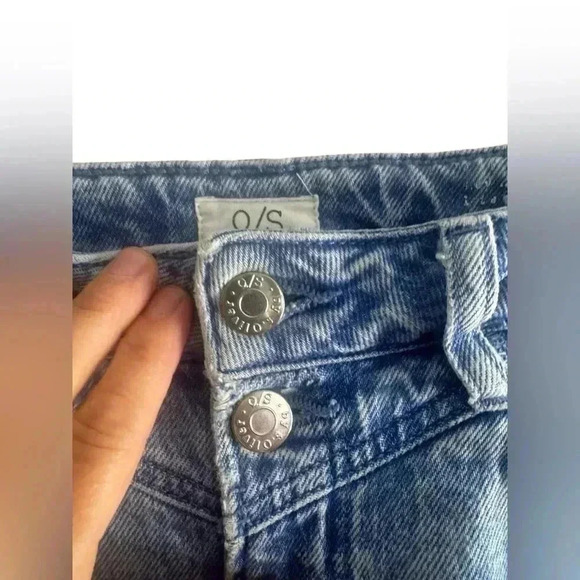 Q/S by s.Oliver Women’s Light Washed Jeans - Picture 8 of 13